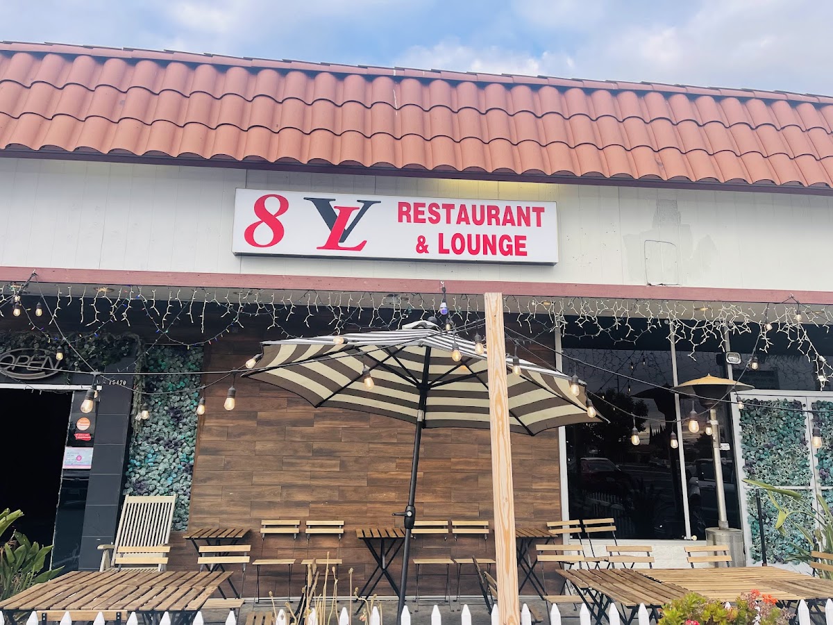 Lv Restaurant & Lounge